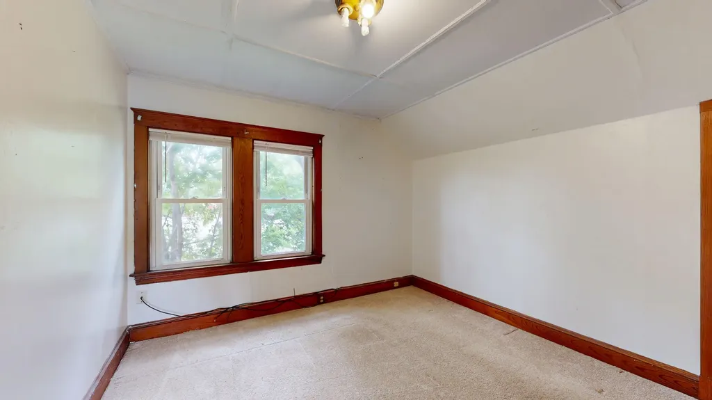 52 Caron Lane Auburn ME 04210
