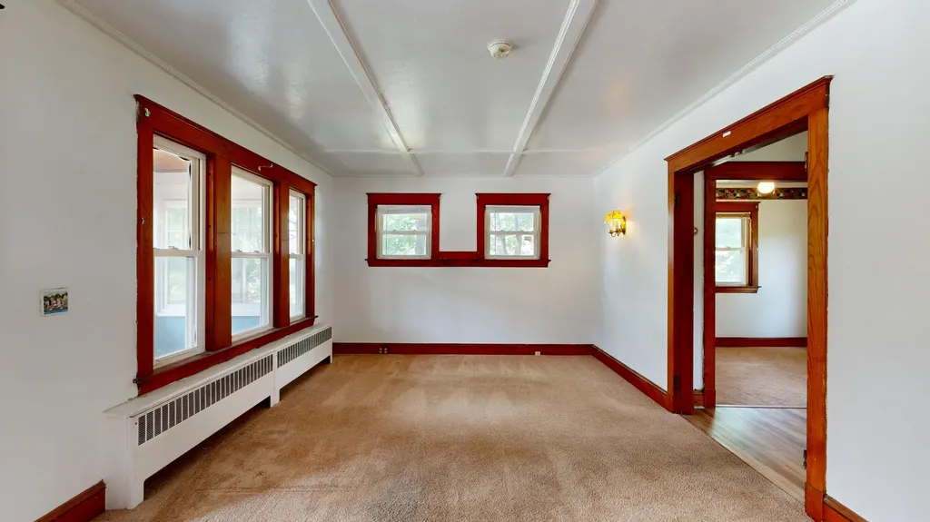 52 Caron Lane Auburn ME 04210