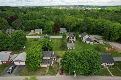 52 Caron Lane Auburn ME 04210