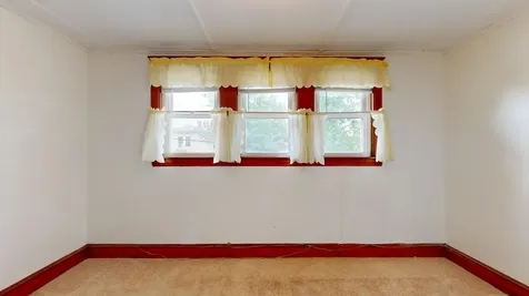 52 Caron Lane Auburn ME 04210