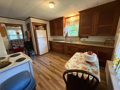 52 Caron Lane Auburn ME 04210