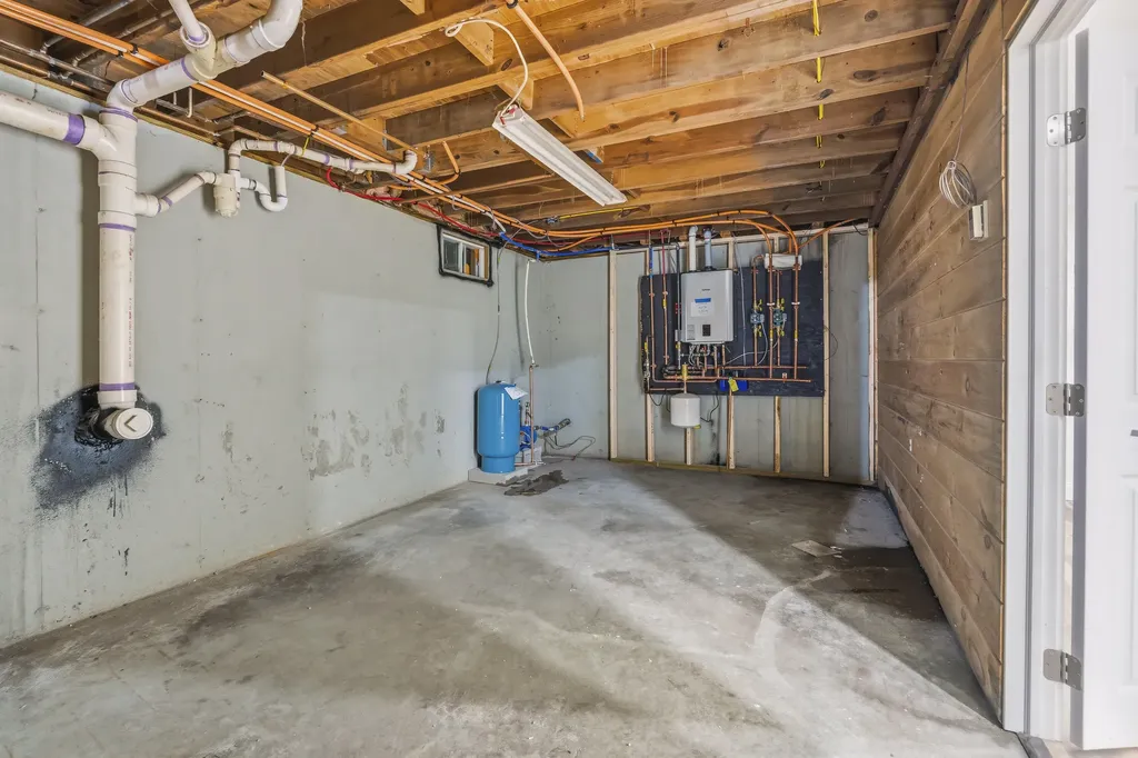 177 Hussey Hill Road Acton ME 04001