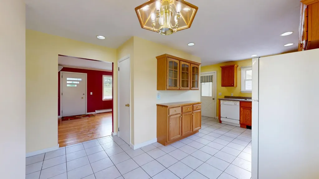 371 Crowley Road Sabattus ME 04280