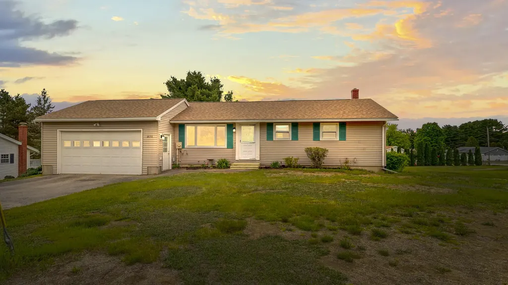 371 Crowley Road Sabattus ME 04280