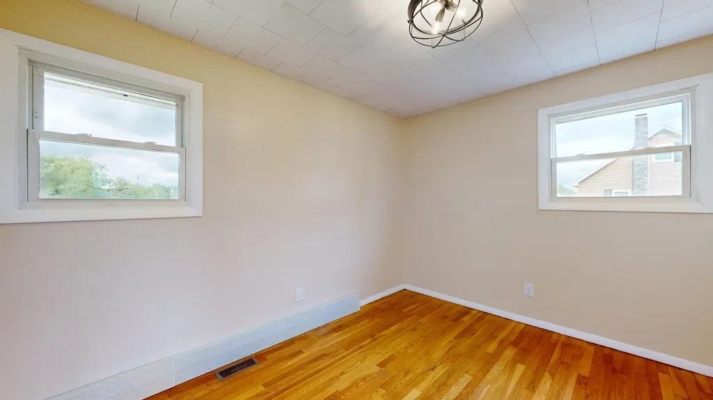 371 Crowley Road Sabattus ME 04280