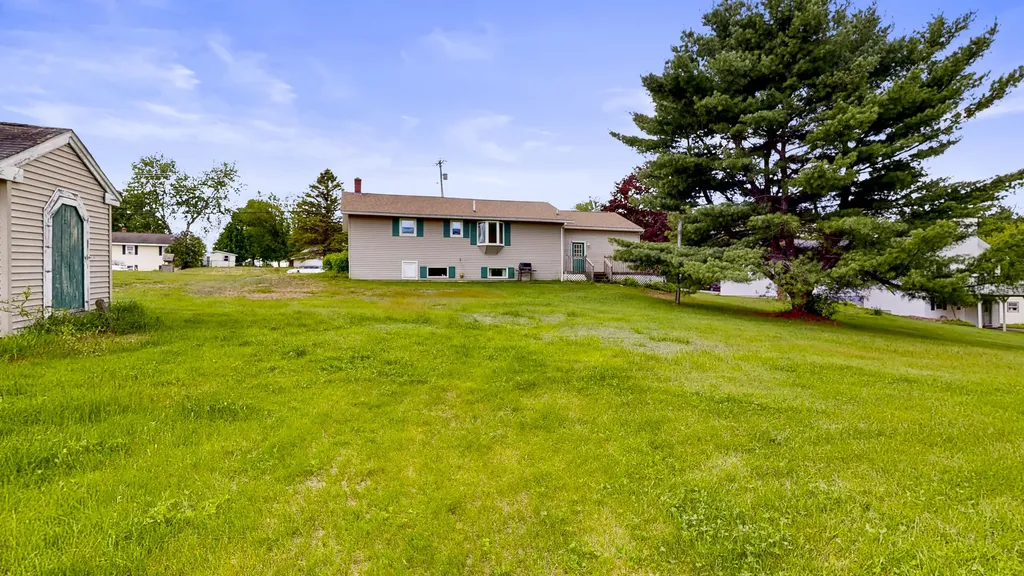 371 Crowley Road Sabattus ME 04280