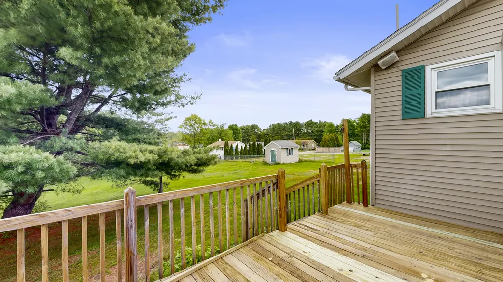 371 Crowley Road Sabattus ME 04280