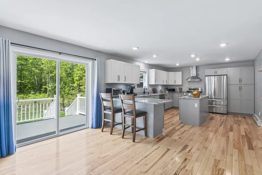122 Thomas Point Road Brunswick ME 04011