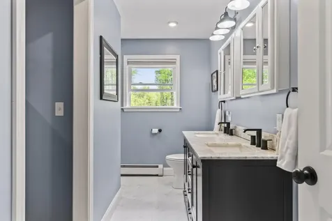 122 Thomas Point Road Brunswick ME 04011