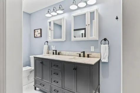 122 Thomas Point Road Brunswick ME 04011