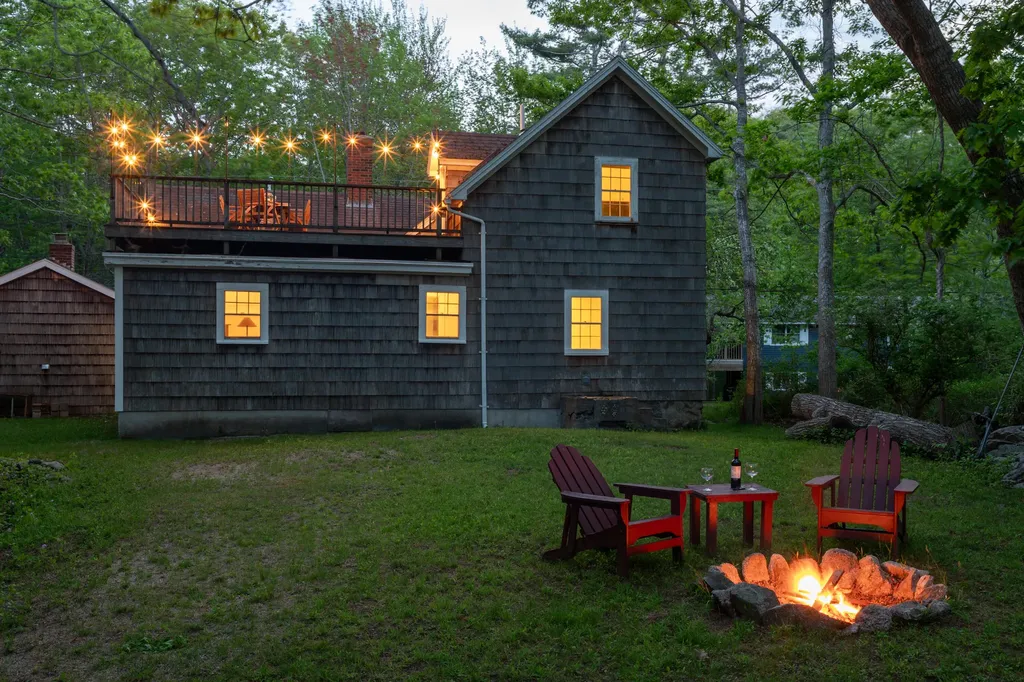24 Maddox Pond Road Biddeford ME 04005