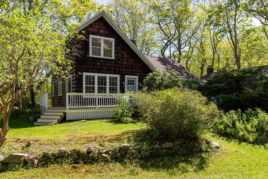 24 Maddox Pond Road Biddeford ME 04005