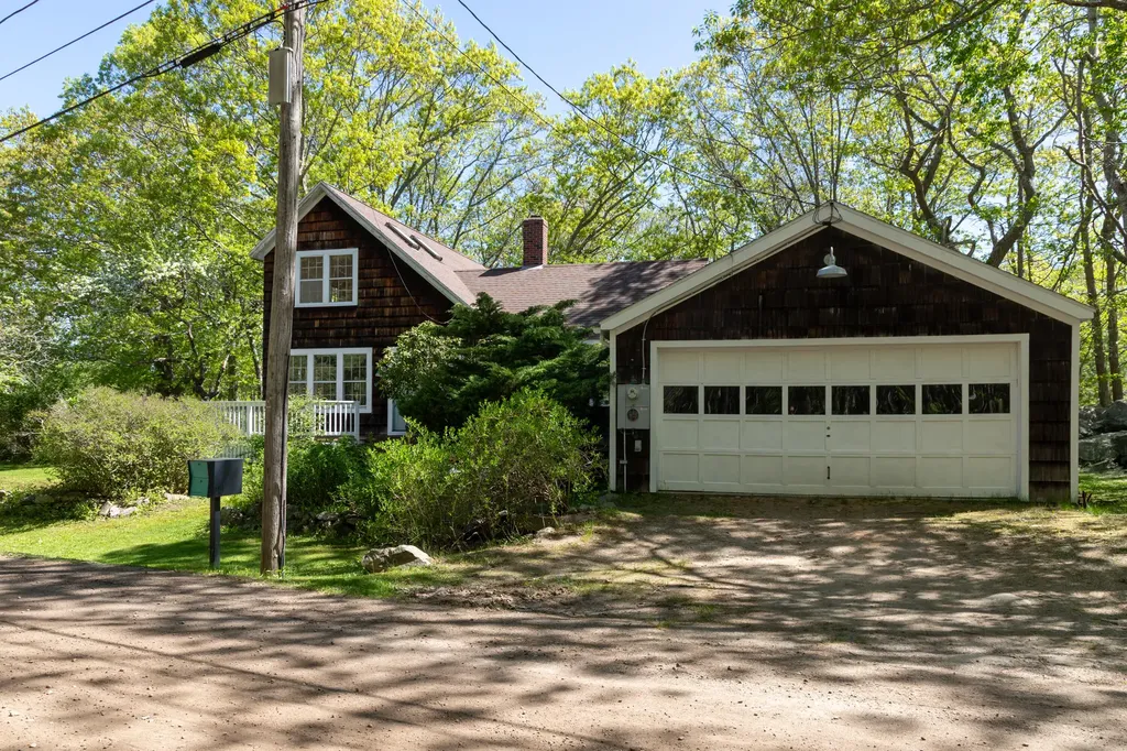 24 Maddox Pond Road Biddeford ME 04005