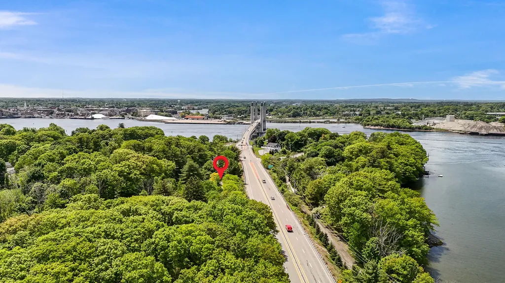 30 U.s. Route 1 Bypass Kittery ME 03904