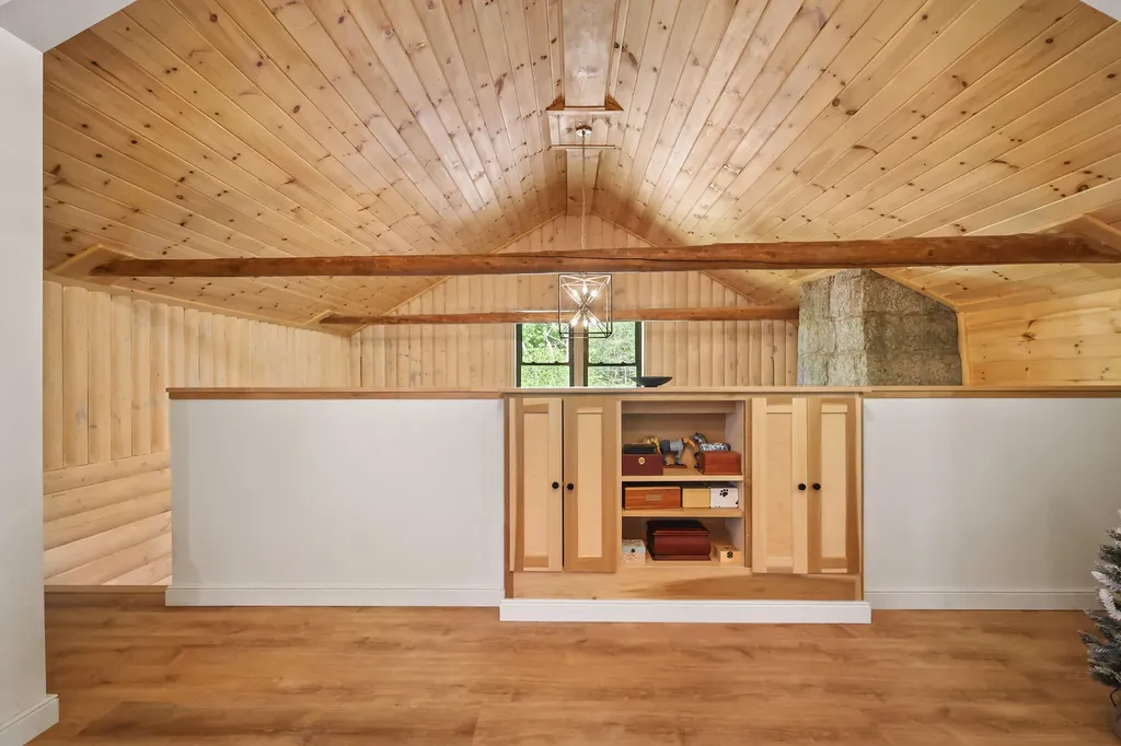 28 Norwood Road Dedham ME 04429