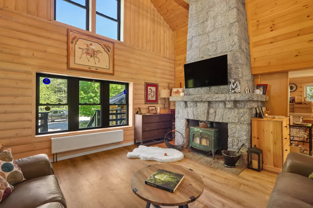 28 Norwood Road Dedham ME 04429