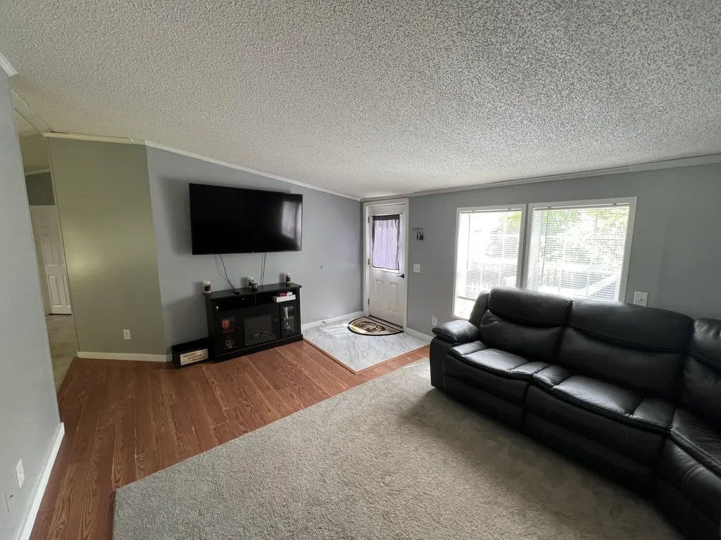 683 River Road Bucksport ME 04416