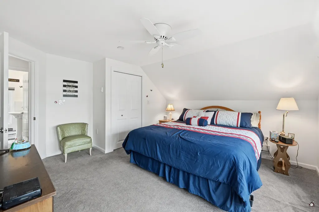 107 Lakeshore Drive Leeds ME 04263