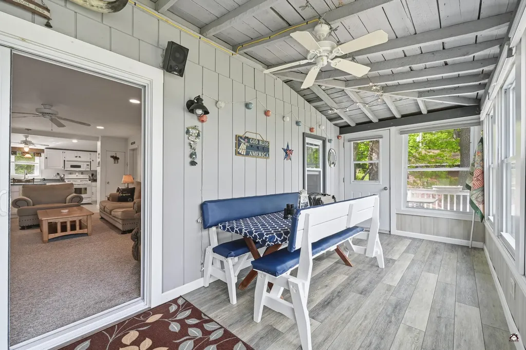 107 Lakeshore Drive Leeds ME 04263
