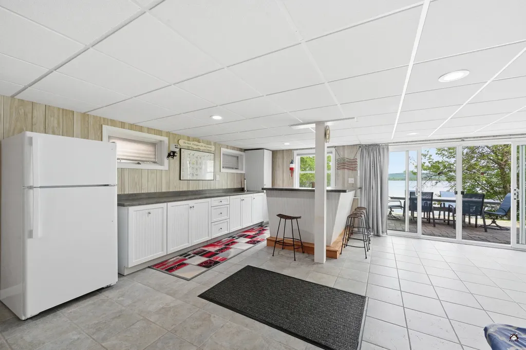 107 Lakeshore Drive Leeds ME 04263