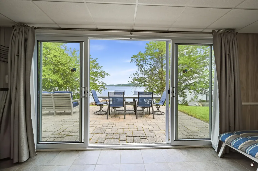 107 Lakeshore Drive Leeds ME 04263