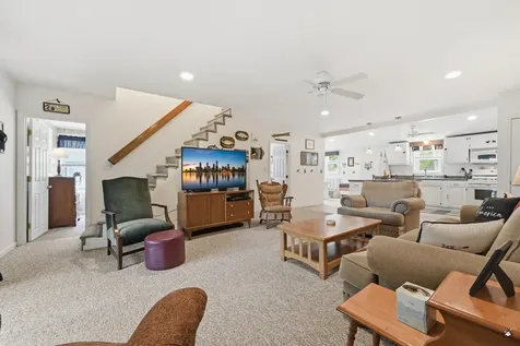 107 Lakeshore Drive Leeds ME 04263