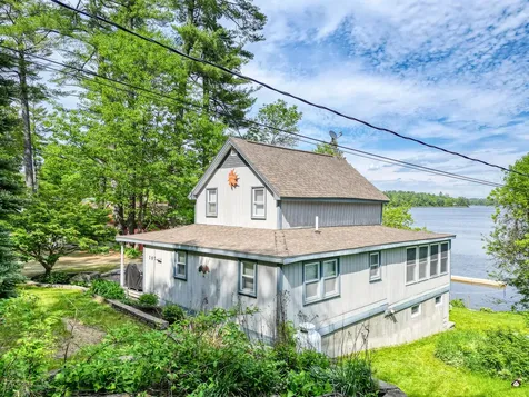 107 Lakeshore Drive Leeds ME 04263