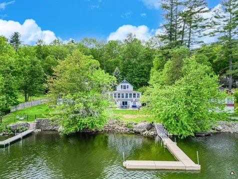 107 Lakeshore Drive Leeds ME 04263