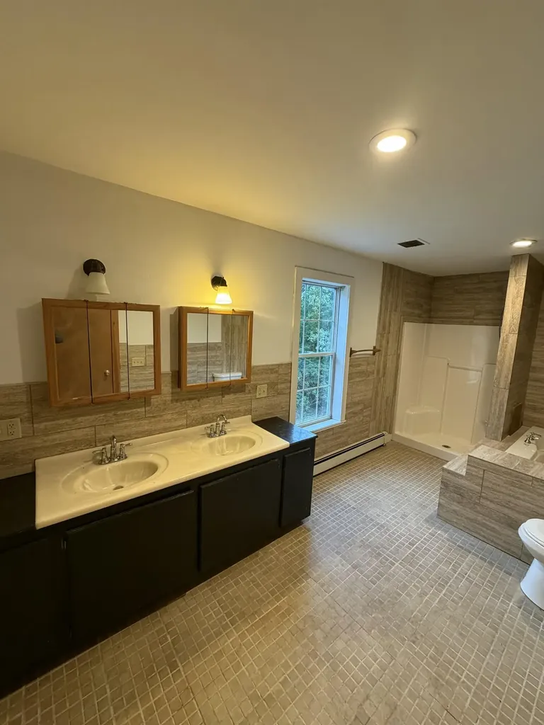 204 Rome Road Mercer ME 04957