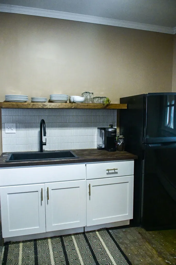 17 Katahdin Avenue Millinocket ME 04462