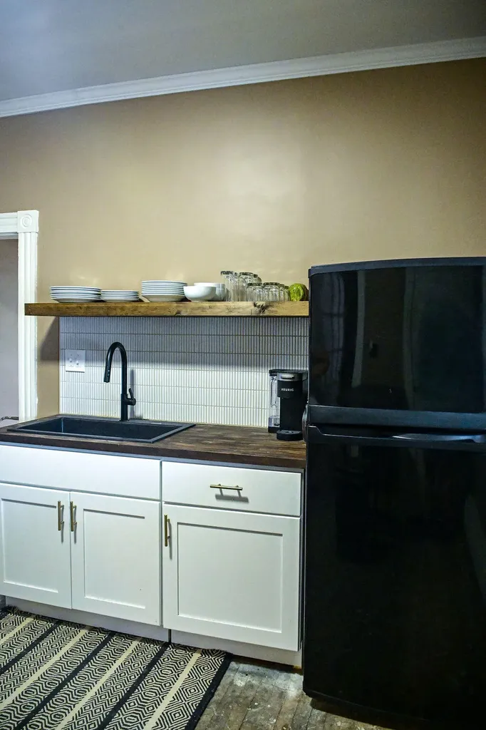 17 Katahdin Avenue Millinocket ME 04462