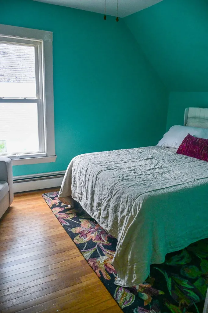 17 Katahdin Avenue Millinocket ME 04462