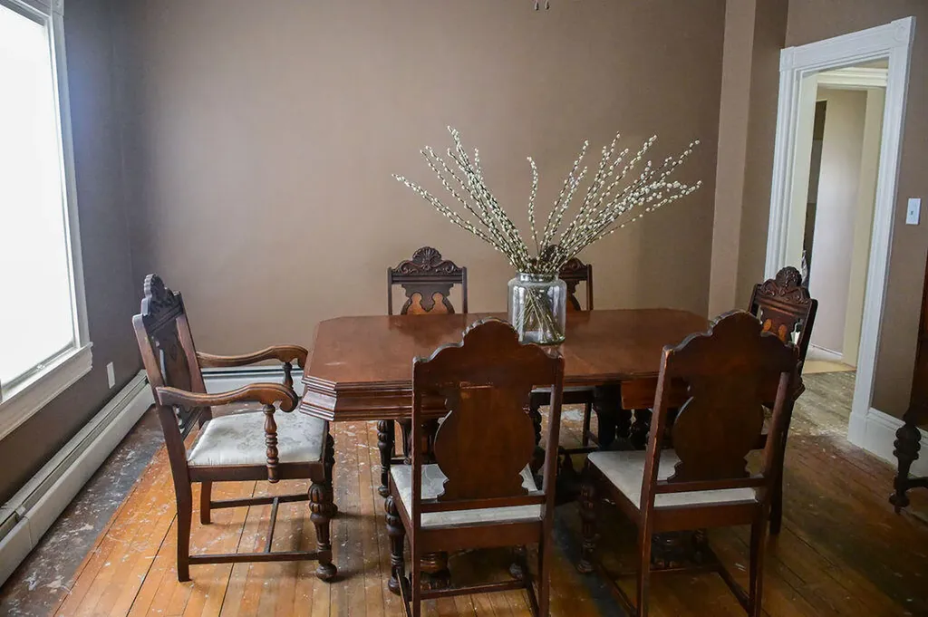 17 Katahdin Avenue Millinocket ME 04462