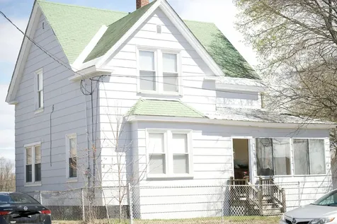 17 Katahdin Avenue Millinocket ME 04462
