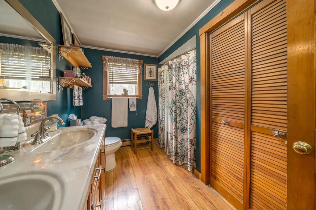 26 Grampys Way Swanville ME 04915