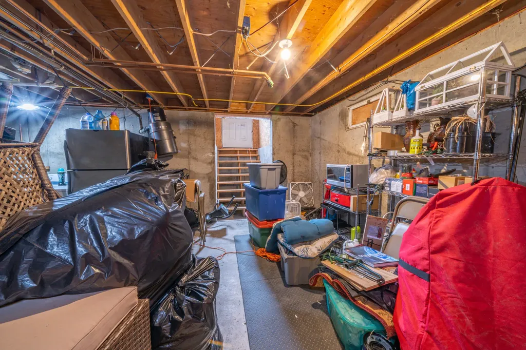 26 Grampys Way Swanville ME 04915