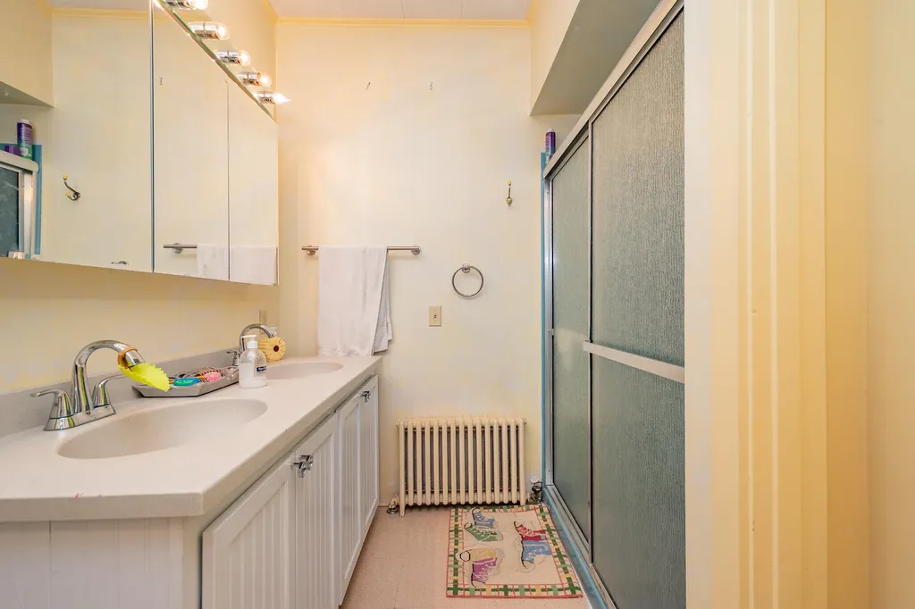 8 Monument Square Dover-foxcroft ME 04426