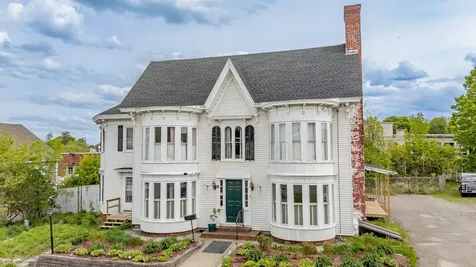 8 Monument Square Dover-foxcroft ME 04426