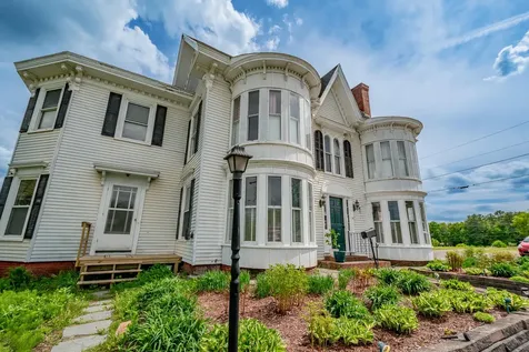 8 Monument Square Dover-foxcroft ME 04426
