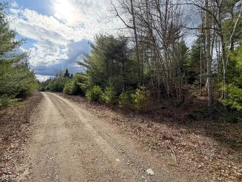 32-40 Road Nicatous Lake T41 Md ME 04417