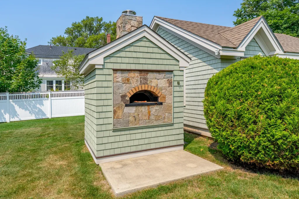 52 Lester B Orcutt Boulevard Biddeford ME 04006