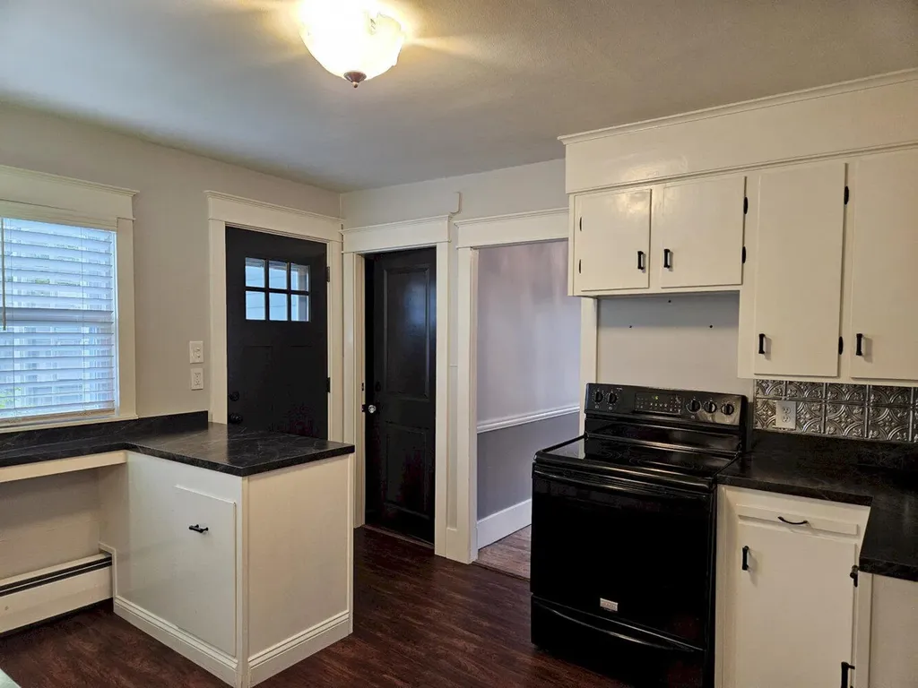 7 Roosevelt Avenue Waterville ME 04901