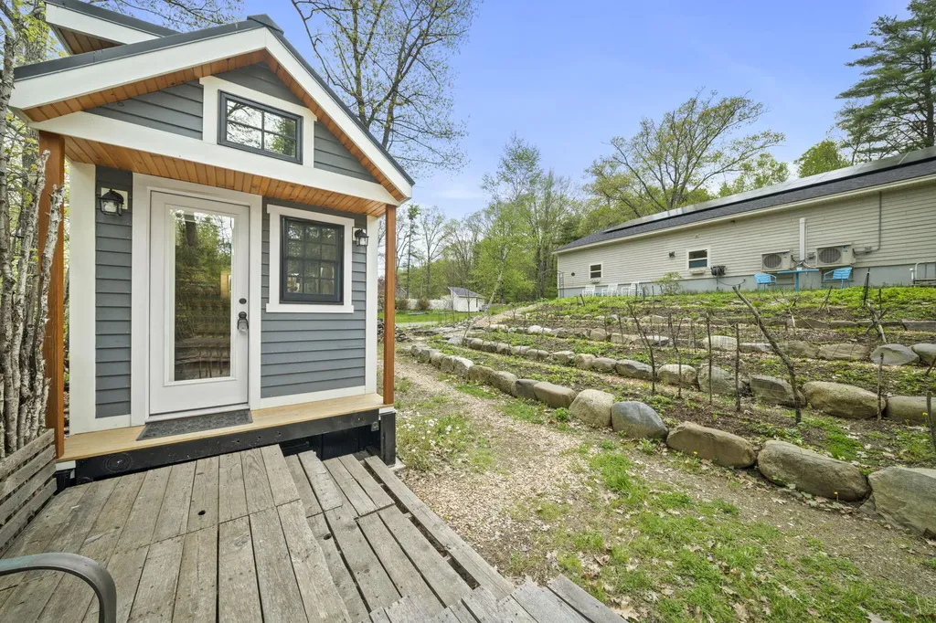 1773 Hudson Road Hudson ME 04449