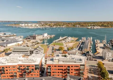 383 Commercial Street Portland ME 04101