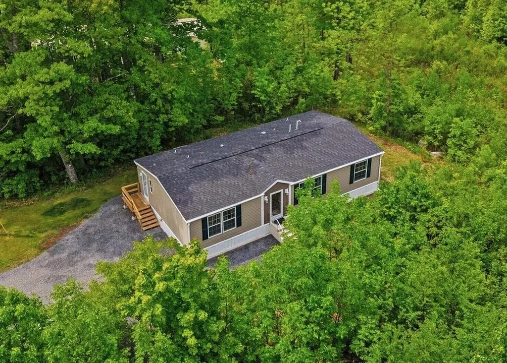 44 Averill Mobile Home Park Benton ME 04901