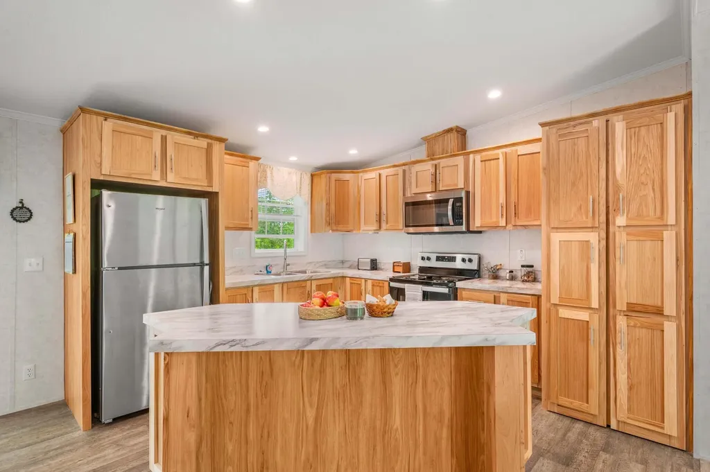 44 Averill Mobile Home Park Benton ME 04901
