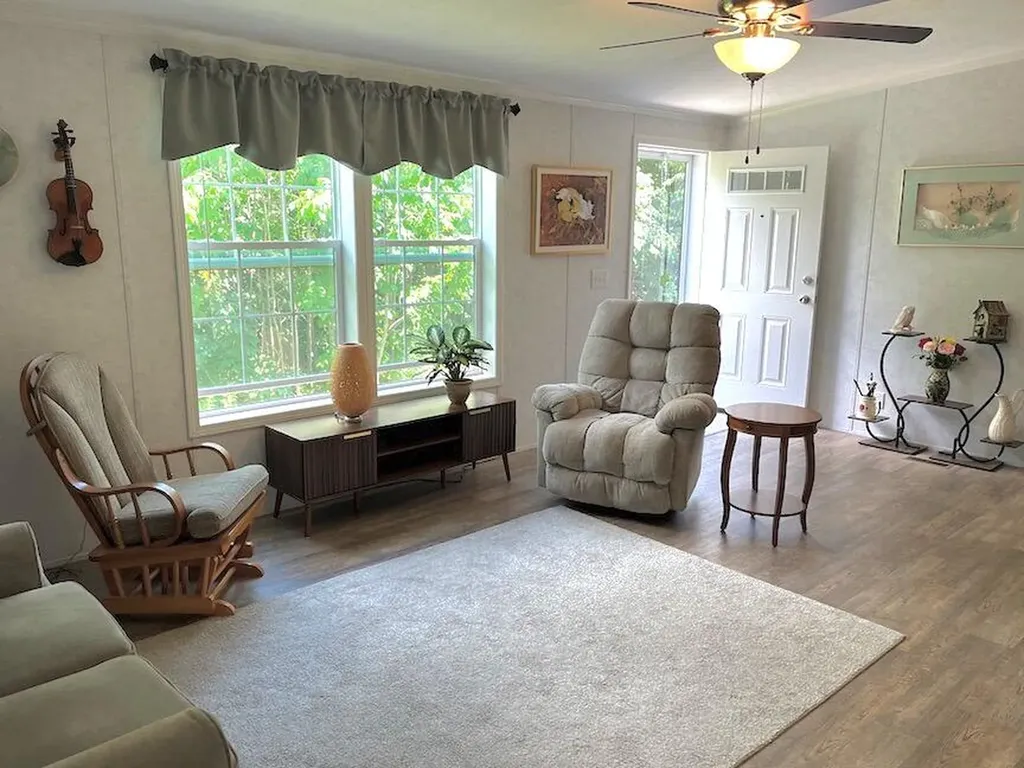 44 Averill Mobile Home Park Benton ME 04901