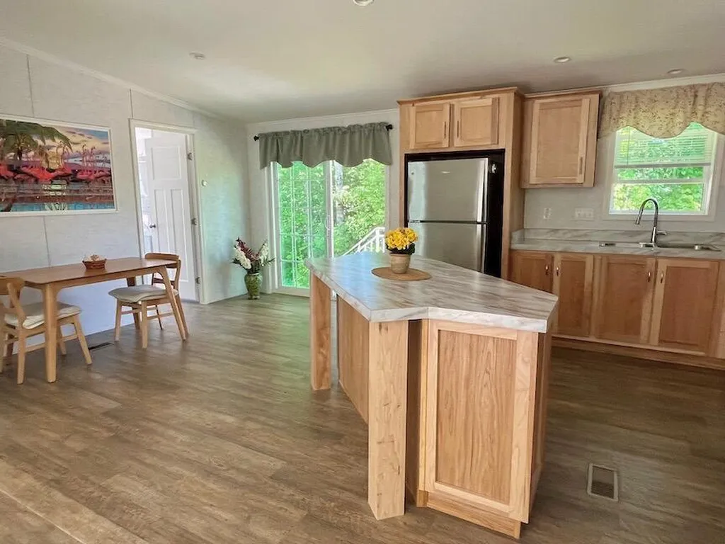 44 Averill Mobile Home Park Benton ME 04901