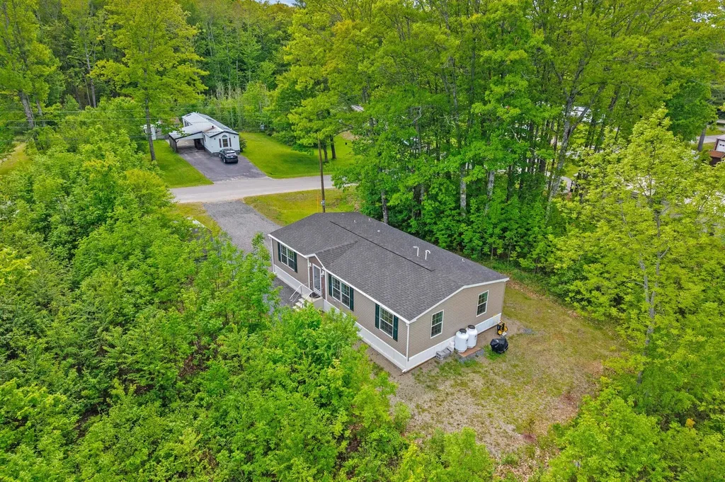 44 Averill Mobile Home Park Benton ME 04901