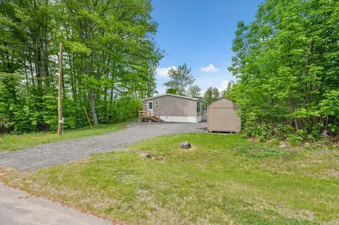 44 Averill Mobile Home Park Benton ME 04901
